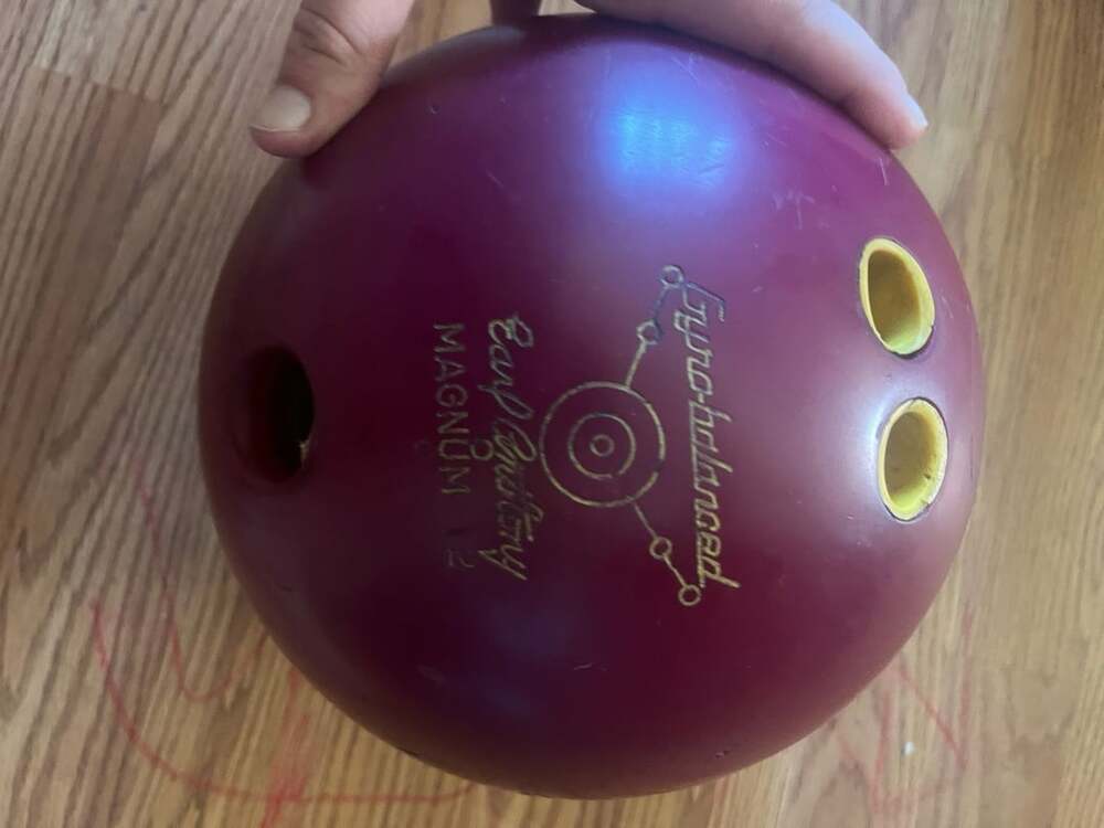 Ebonite Gyro-Balanced Magnum Bowling Ball Burgundy